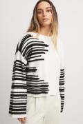 NA-KD Oversized Knitted Sweater - Stripe