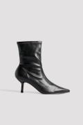 NA-KD Ankelhøye boots med stiletthæl - Black