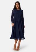 Bubbleroom Occasion Lace Long Sleeve Midi Dress Dark blue 36