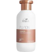 Wella Professionals Fusion Intense Repair Shampoo - 250 ml