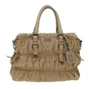 Pre-owned Beige skinn Prada skulderveske