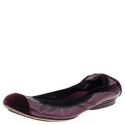 Pre-owned Lilla skinn Chanel Flats