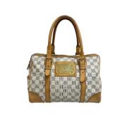 Pre-owned Beige lerret Louis Vuitton Berkeley