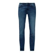 Slim-fit jeans