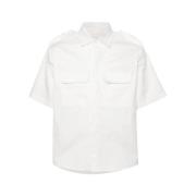 Hvit kortermet minimalistisk skjorte