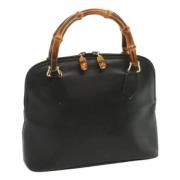 Pre-owned Leather handbags