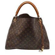 Pre-owned Leather handbags