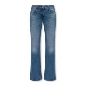 Utsvingte jeans