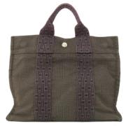 Pre-owned Fabric totes