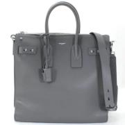 Pre-owned Leather handbags