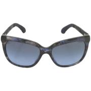 Pre-owned Plastic sunglasses