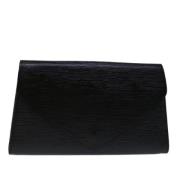 Pre-owned Leather clutches