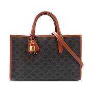 Pre-owned Leather handbags