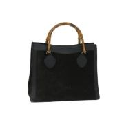 Pre-owned Suede handbags