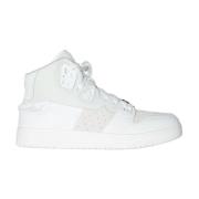 Hvite High Top Sneakers - Basketball Stil