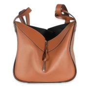 Pre-owned Leather shoulder-bags