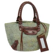 Pre-owned Fabric handbags