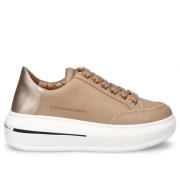 Beige Sneakers Lancaster Stil