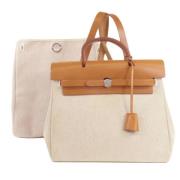 Pre-owned Canvas handbags