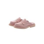 Lotus Rosa Slip-On Loafer