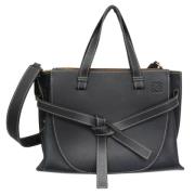 Pre-owned Leather handbags