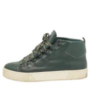 Pre-owned Leather sneakers