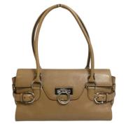 Pre-owned Leather handbags