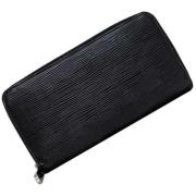 Pre-owned Leather wallets