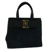 Pre-owned Suede handbags