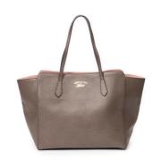 Pre-owned Leather totes