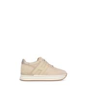 Beige Semsket Skinn Sneakers Rund Tå