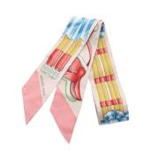 Pre-owned Silk scarves