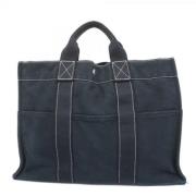 Pre-owned Canvas handbags