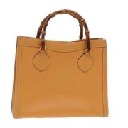 Pre-owned Leather handbags