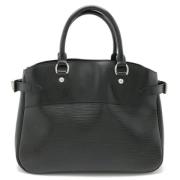 Pre-owned Leather handbags