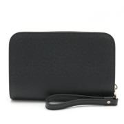 Pre-owned Leather clutches