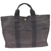 Pre-owned Canvas handbags