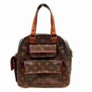 Pre-owned Canvas handbags