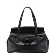 Pre-owned Leather handbags