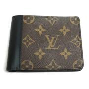 Pre-owned Fabric wallets