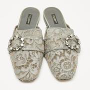 Pre-owned Lace sandals