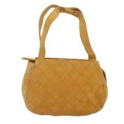 Pre-owned Suede handbags