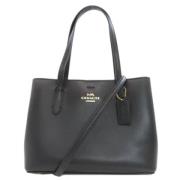 Pre-owned Leather handbags