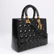 Pre-owned Leather handbags