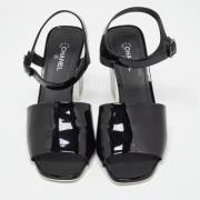 Pre-owned Fabric sandals