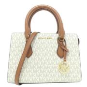 Pre-owned Canvas handbags