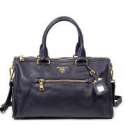 Pre-owned Leather handbags