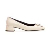 Hvite Skinn Square Toe Pumps