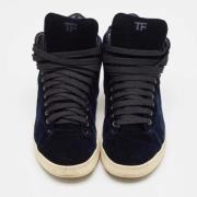 Pre-owned Velvet sneakers