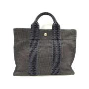 Pre-owned Canvas handbags